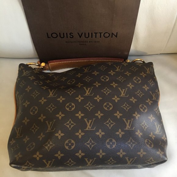 Louis Vuitton Sully Monogram - Picture 8 of 15